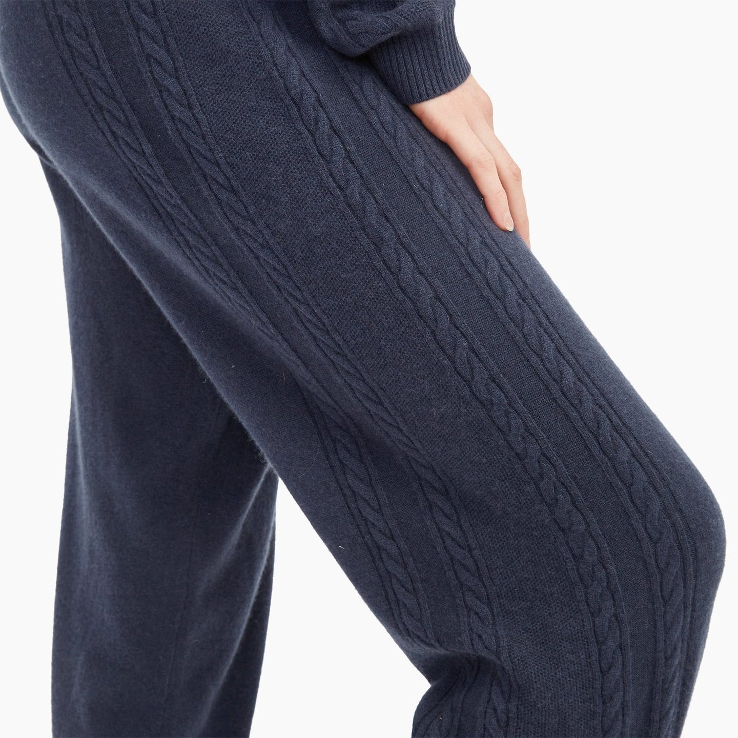 NWEB000842_Cashmere_Cable_Jogger_Stone_Blue_016_1440x.jpg